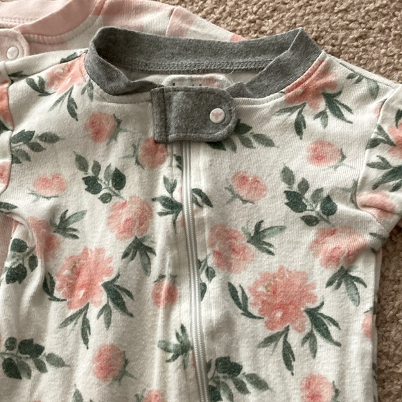 Lot of 3 Burt’s Bees Baby Footed Zipper Sleepers - Picture 3 of 6